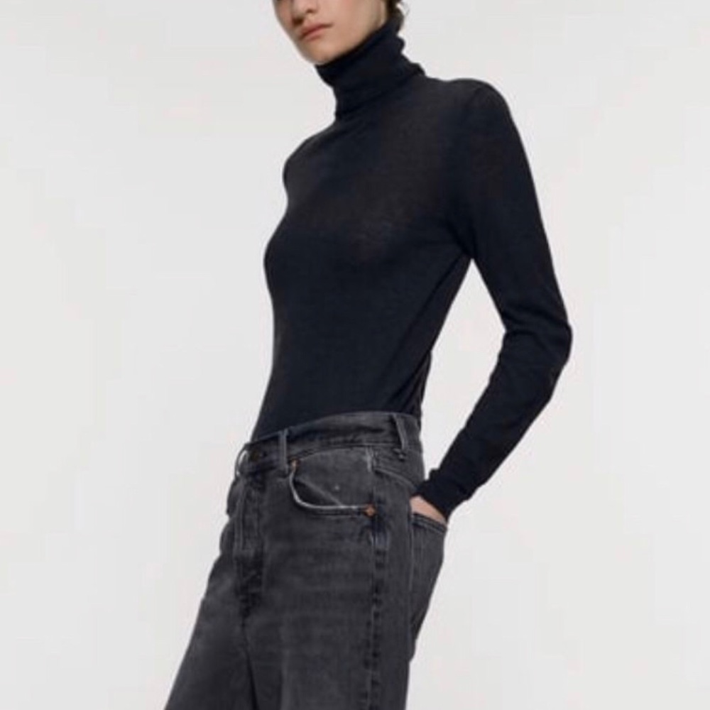 ZARA knit sweater top ⭐️